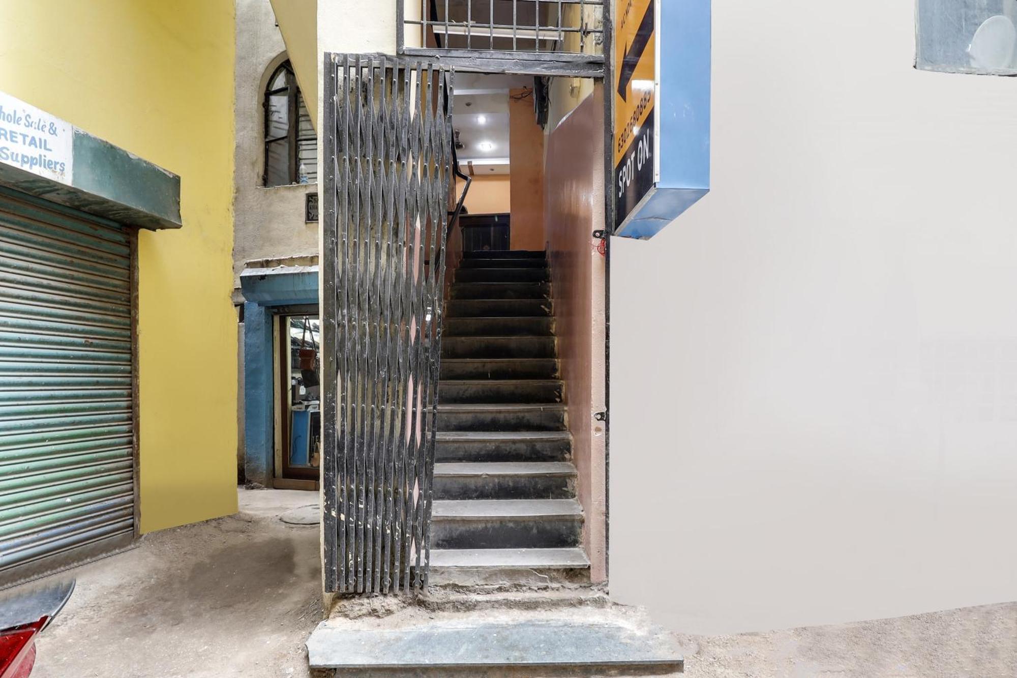 Spot On Hotel Sai Ashirwad Residency Hyderabad Ngoại thất bức ảnh